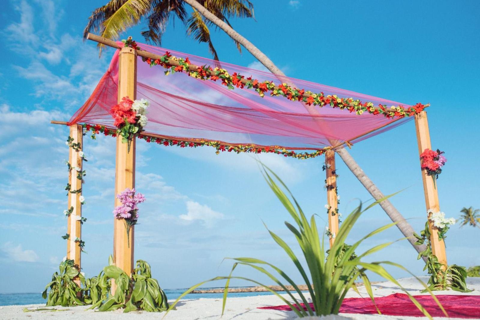 Wish Guesthouse Huraa Exterior photo